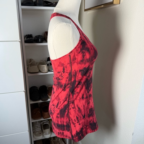 Lululemon Red and Black Tie-Dye Cool Racerback II Nulu Game Day Tank Top Size 6 - Picture 12 of 13